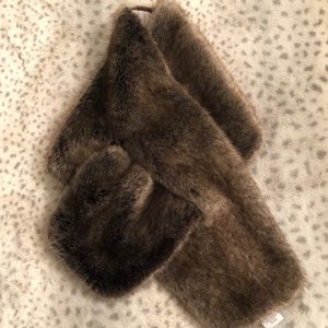 Stella & Dot Faux Fur Wrap